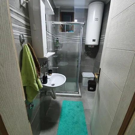 Zlatna Apartamento *