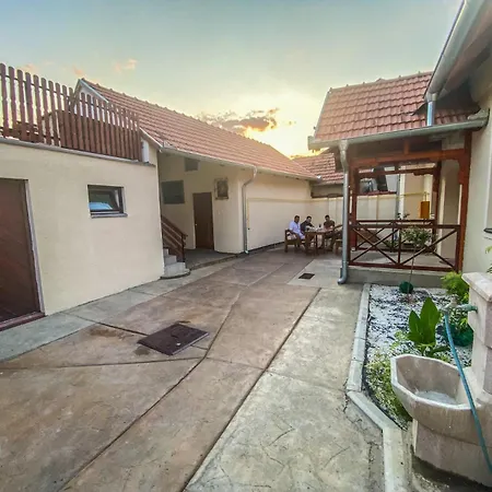 Zlatna Apartamento Kanjiža